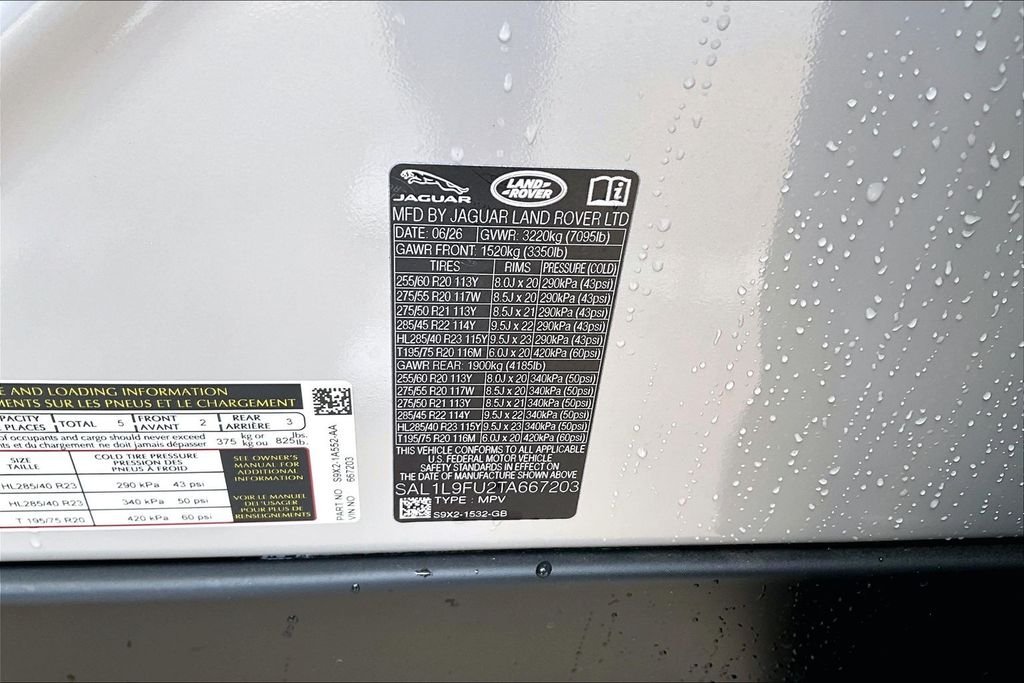 New 2026 Borasco Grey Metallic Land Rover Dynamic SE image 13
