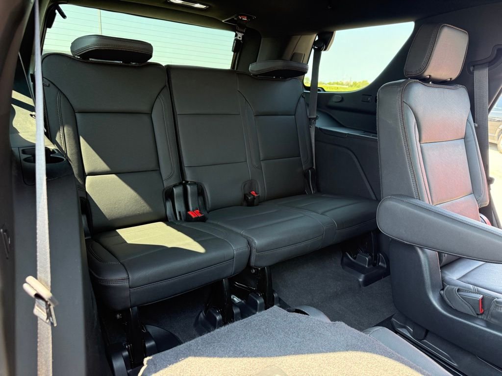 Used 2022 Red Chevrolet High Country image 23