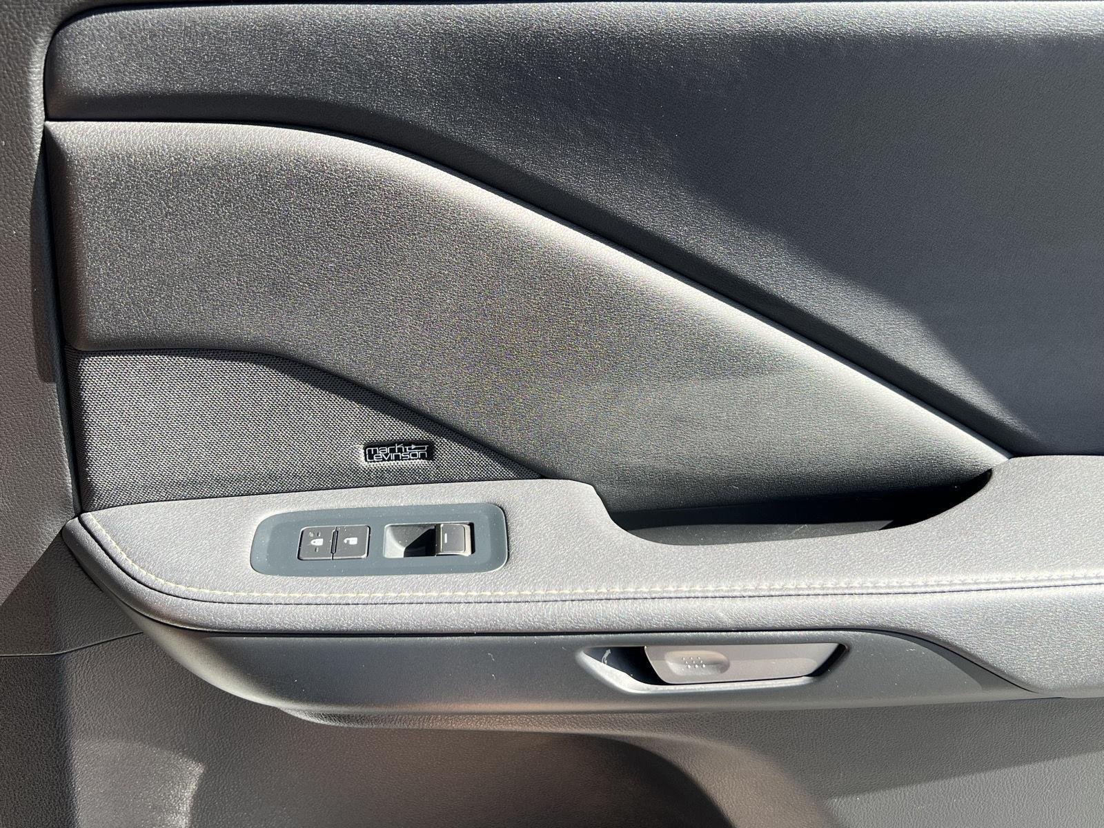 Used 2024 Wind Chill Pearl Lexus TX 500h F SPORT Premium image 22