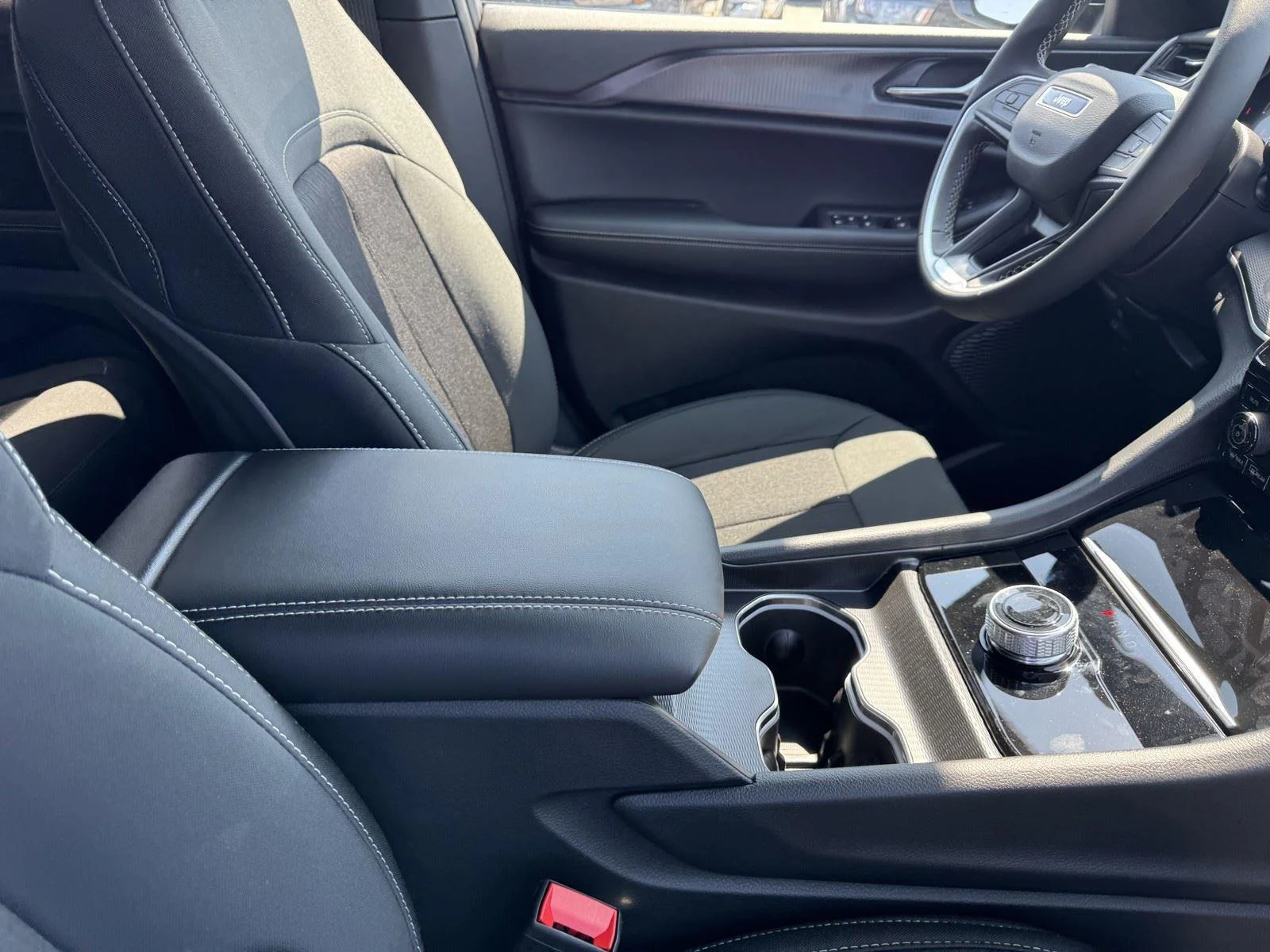2025 Jeep Grand Cherokee L Laredo - Photo 8