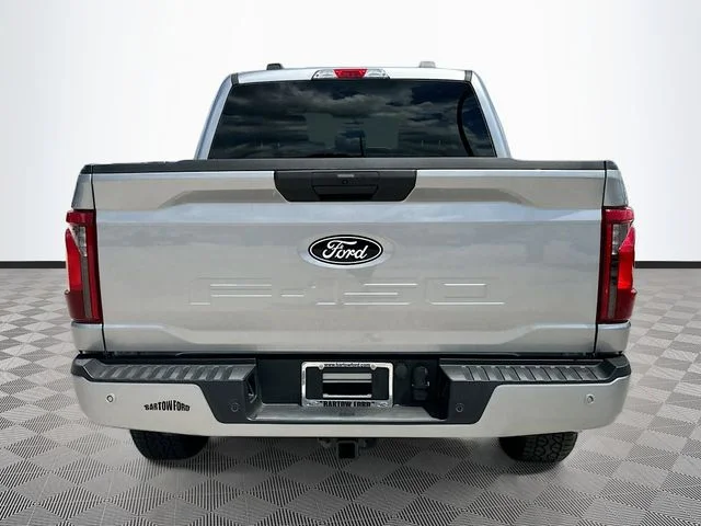 New 2026 Silver Metallic Ford XLT image 5