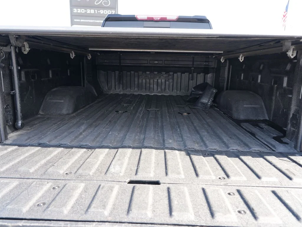 Used 2020 Black GMC AT4 image 28