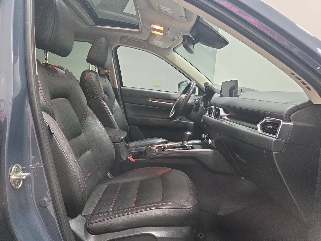 Used 2024 Gray Mazda 2.5 S Carbon Edition image 17