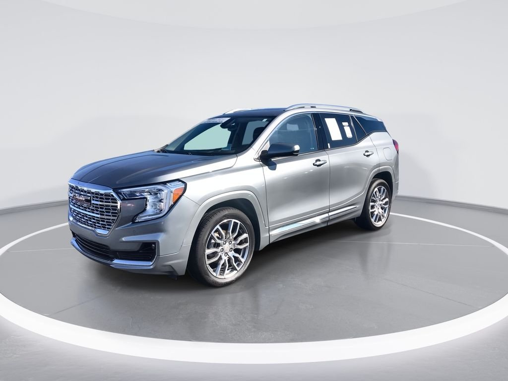 Used 2023 Silver GMC Denali image 4