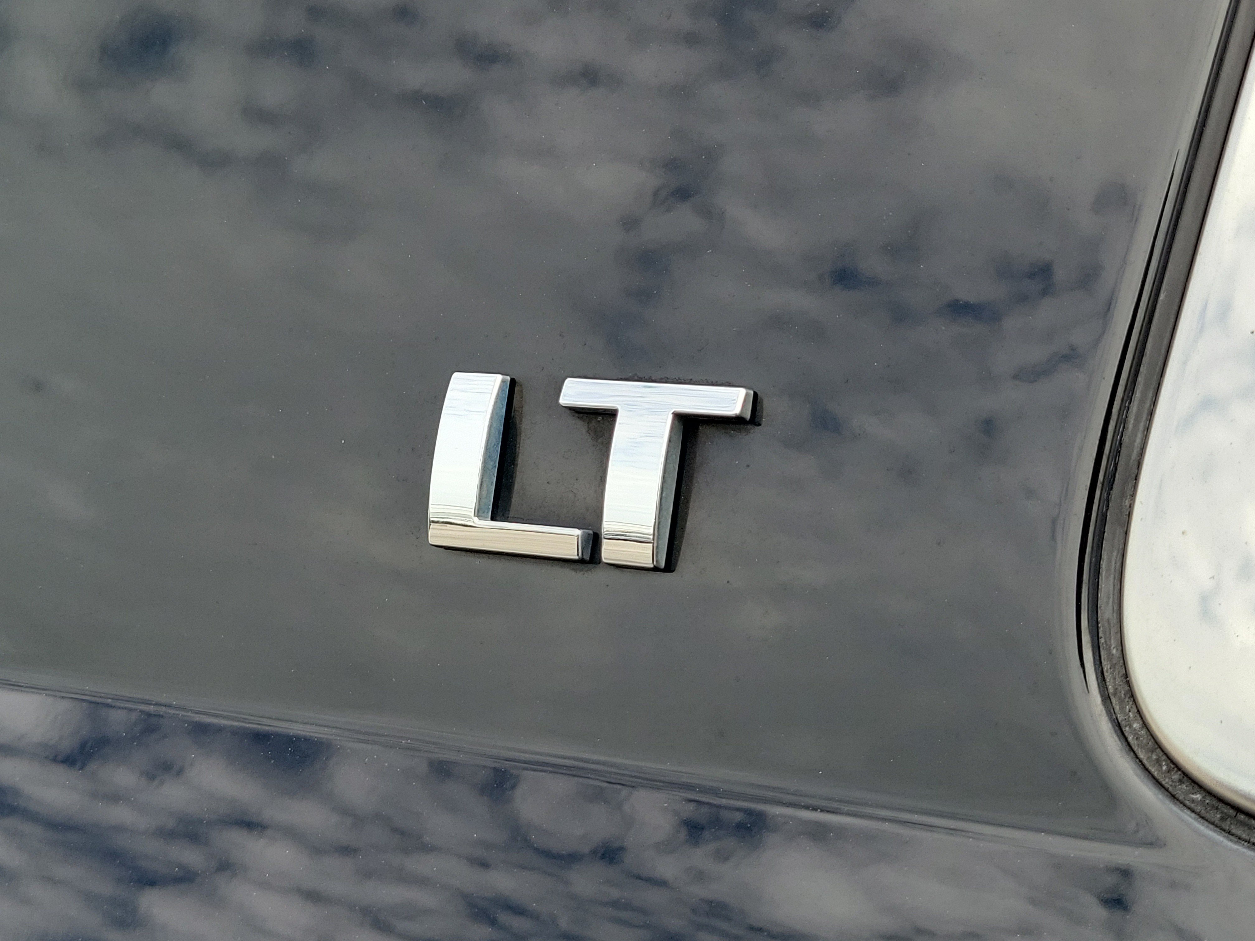 Used 2019 Black Chevrolet LT image 10