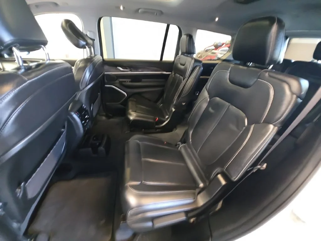 Used 2022 White Jeep Limited image 28