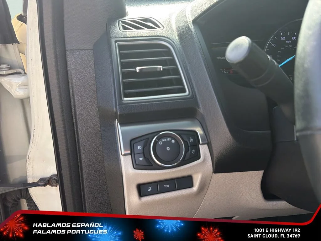 Used 2018 Beige Ford XLT image 14