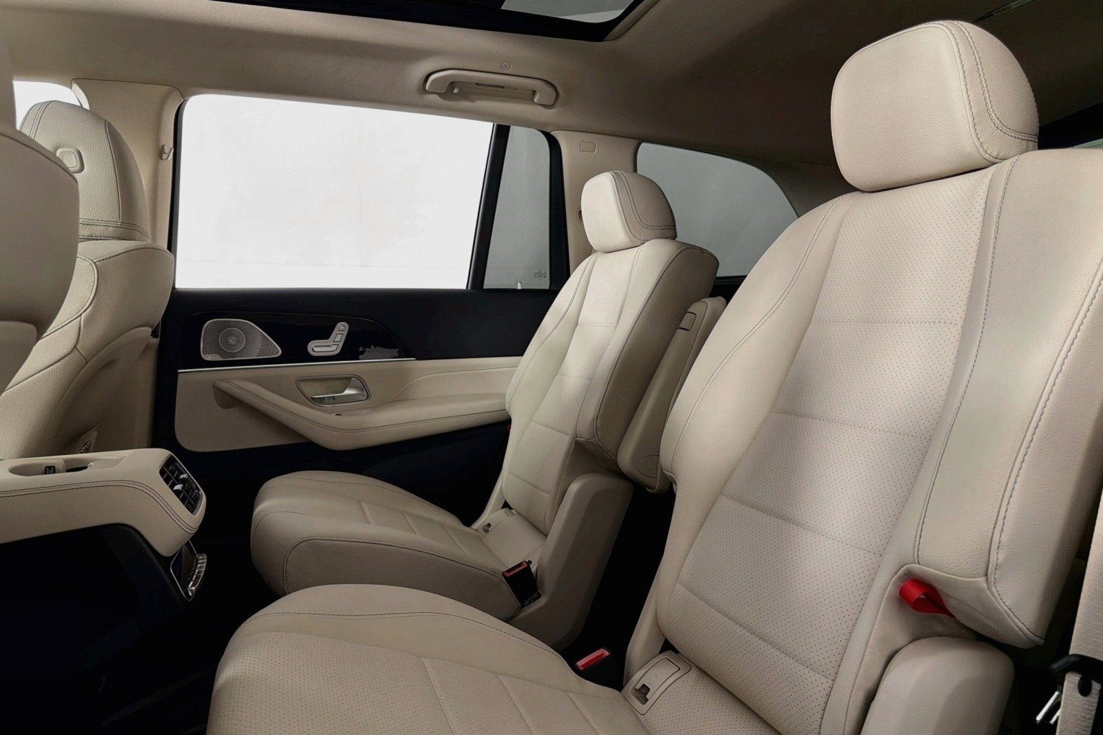 New 2026 Polar White Mercedes-Benz GLS 450 4MATIC® SUV image 7