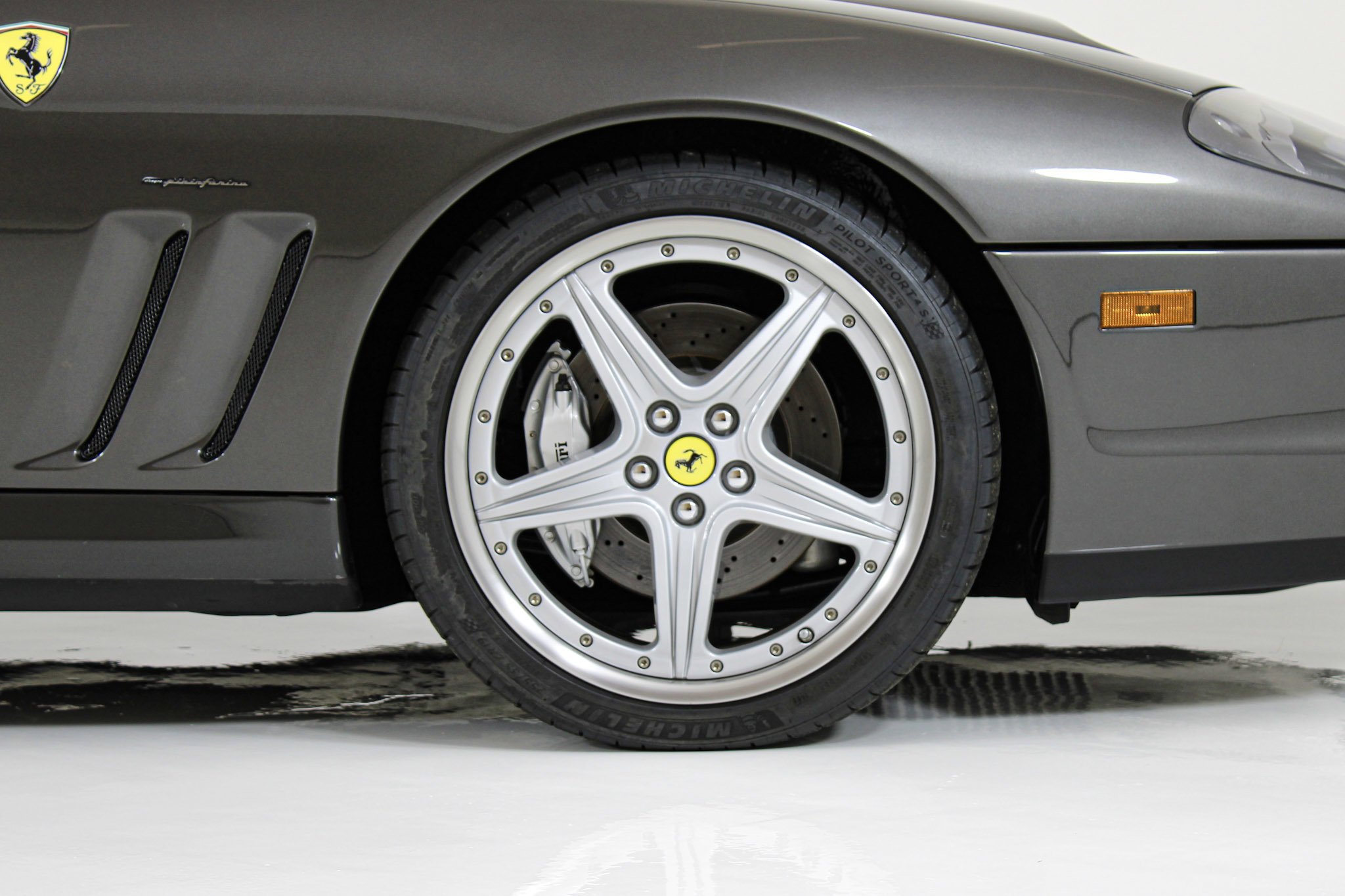 Used 2003 Gray Ferrari  image 20