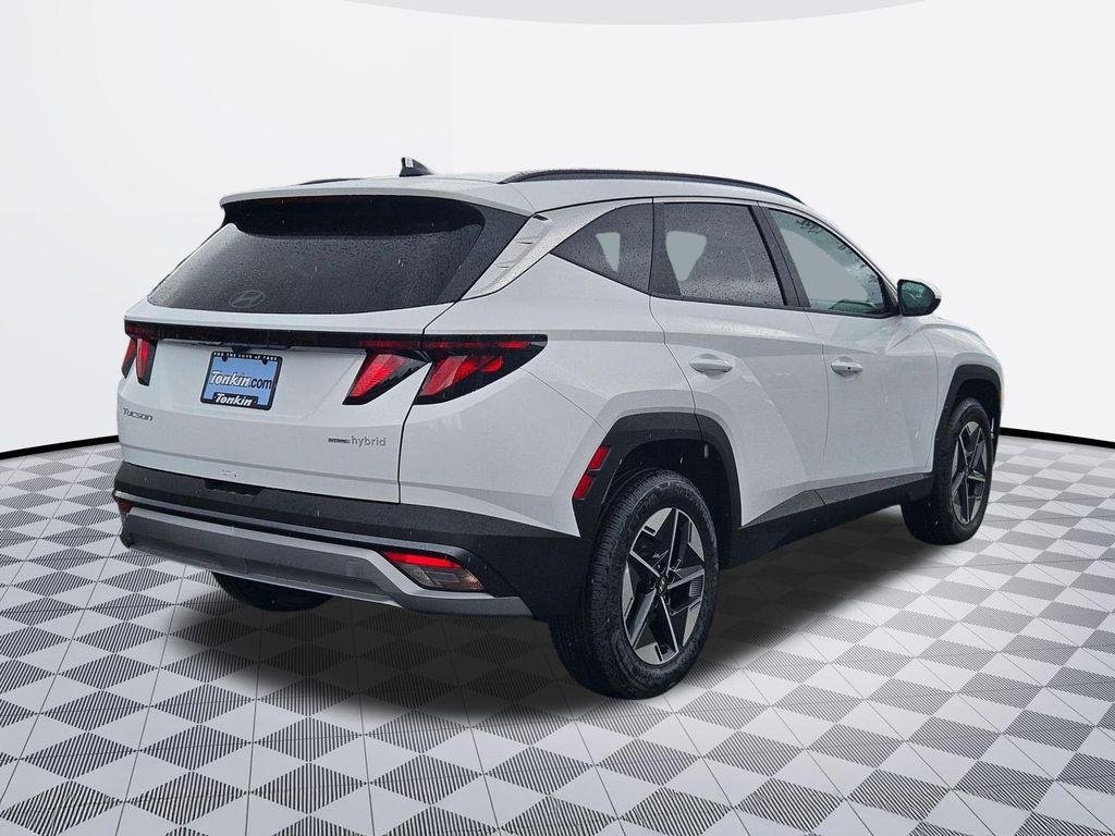 New 2026 White Hyundai SEL AWD image 6