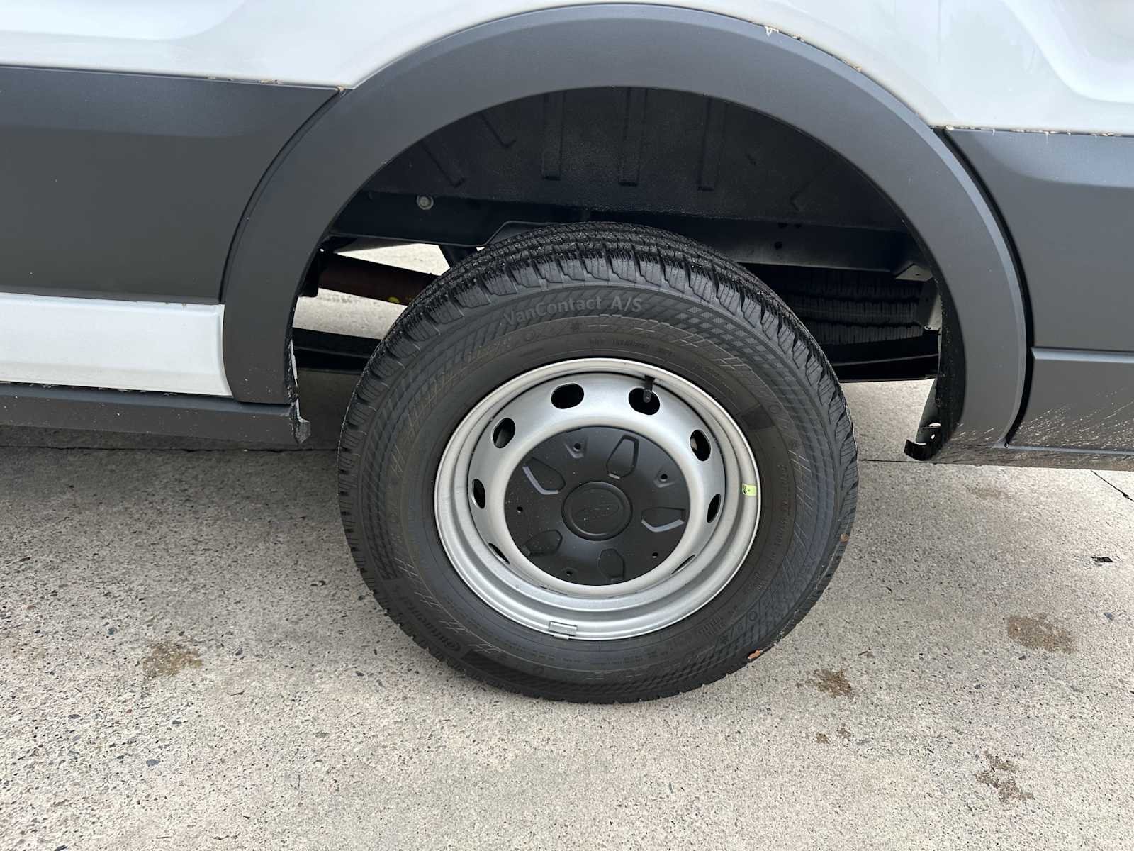 2025 Ford Transit Van Base - Photo 18