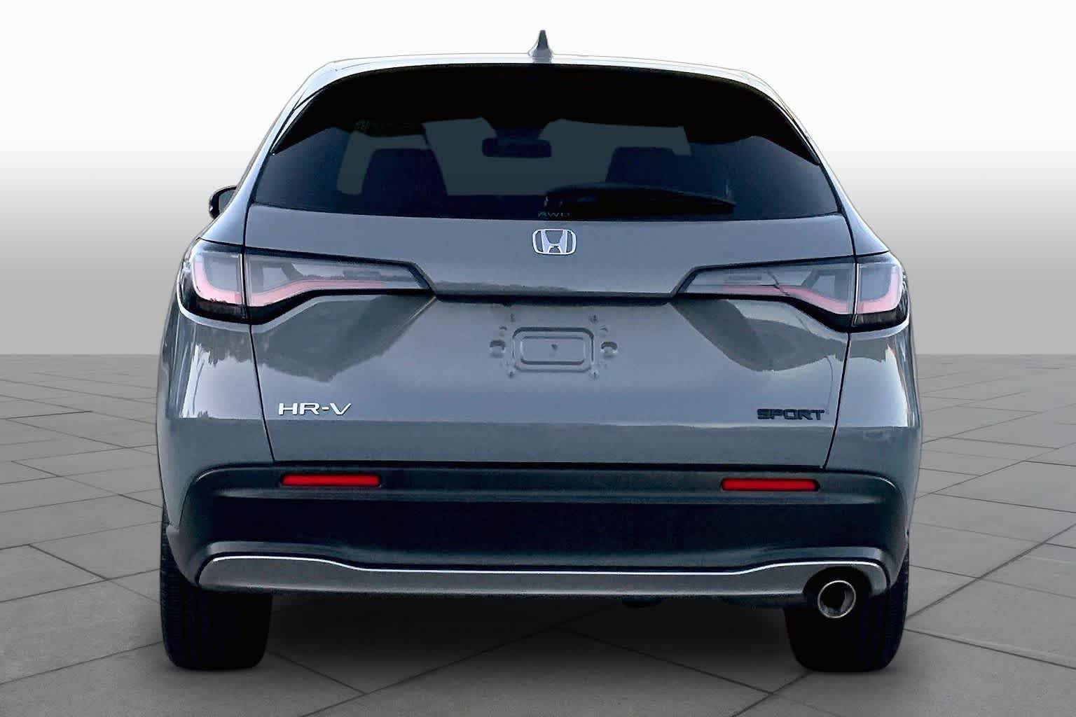 Certified Used 2024 Urban Gray Pearl Honda 5DR AWD SPORT image 5