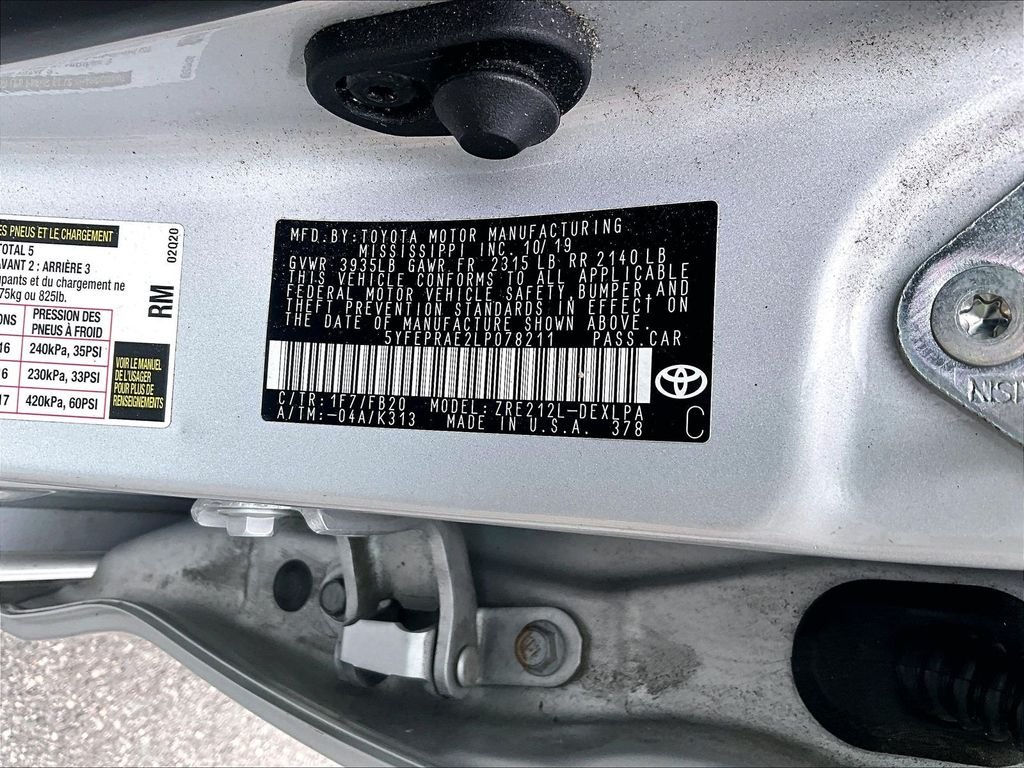 Used 2020 Silver Toyota LE image 35