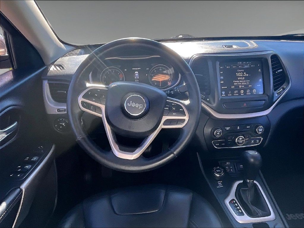 Used 2017 Gray Jeep Limited image 17