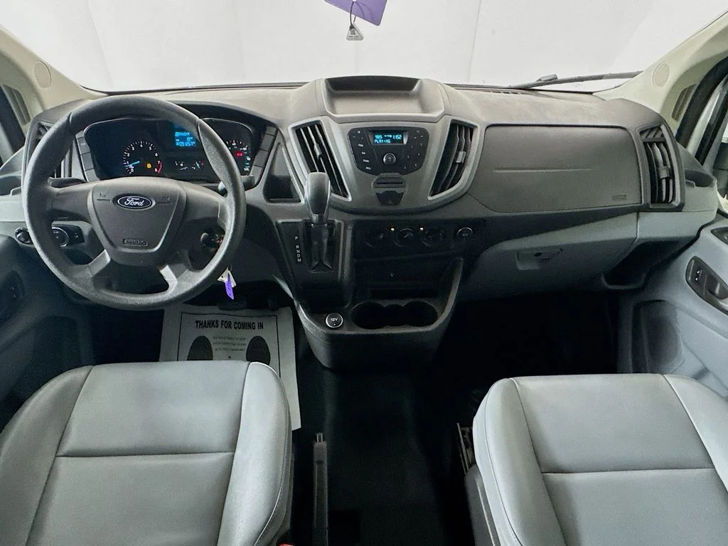 Used 2018 White Ford XL image 24