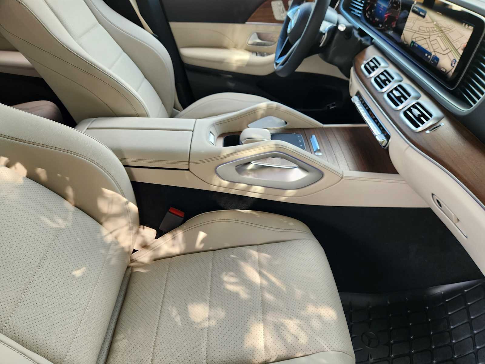 Certified Used 2026 Polar White Mercedes-Benz GLE 350 image 12