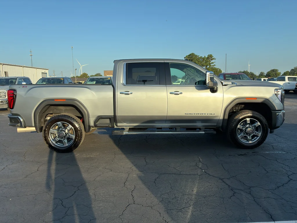 Used 2025 Sterling GMC SLT image 4