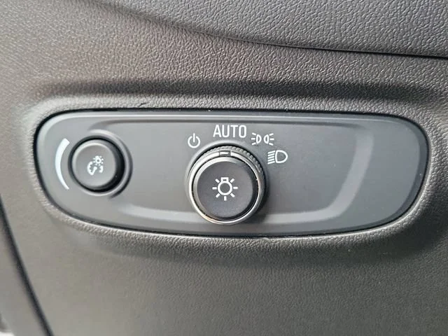 2024 Chevrolet Equinox LT - Photo 24