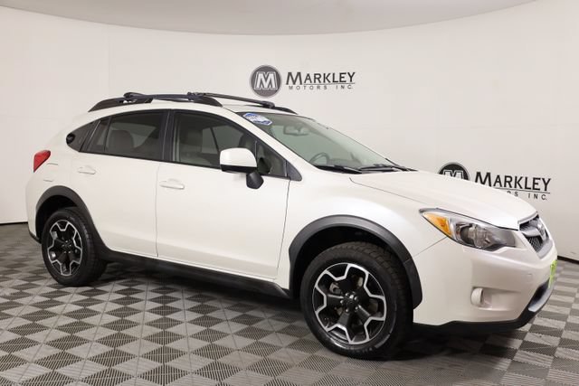 Used 2014 White Subaru 2.0i Limited image 39