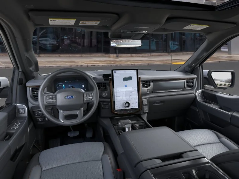 2025 Ford F-150 Lightning Lariat - Photo 9