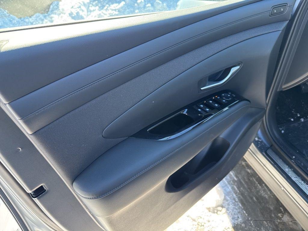 2026 Hyundai Tucson Limited - Photo 12