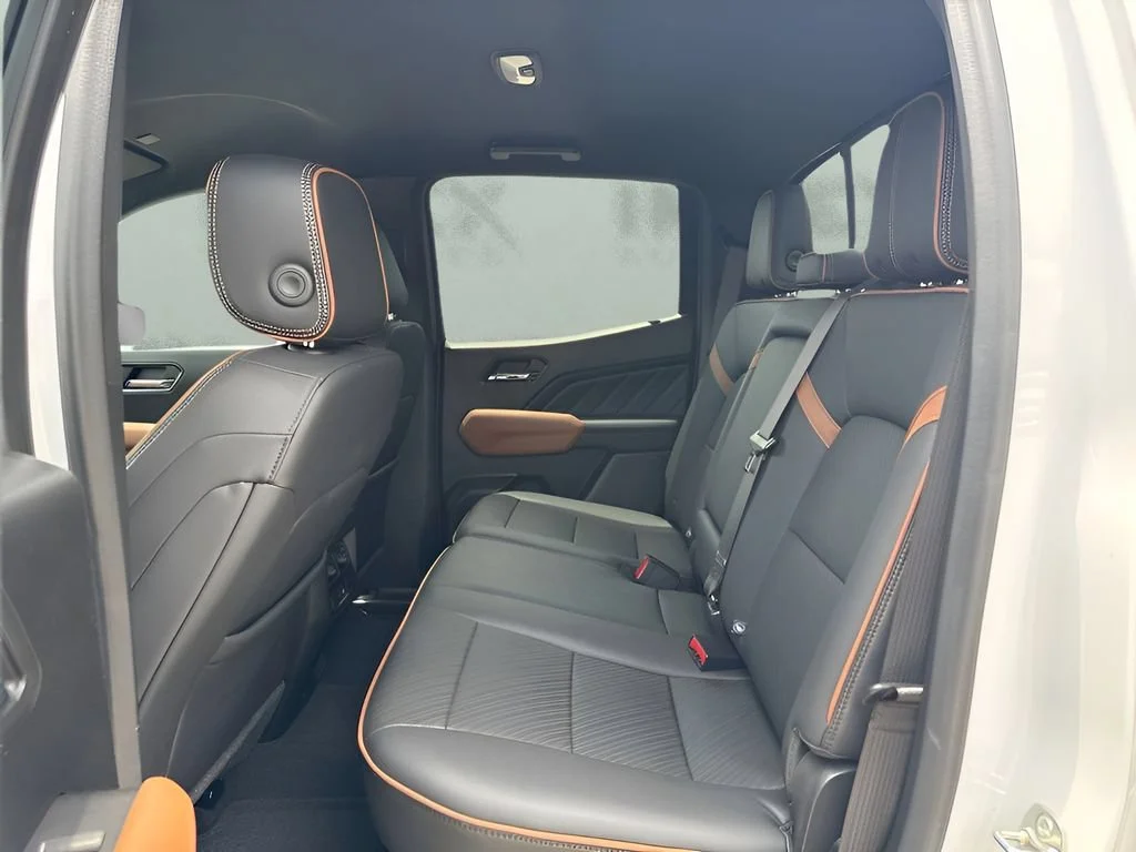 Used 2024 Summit White GMC AT4 image 21