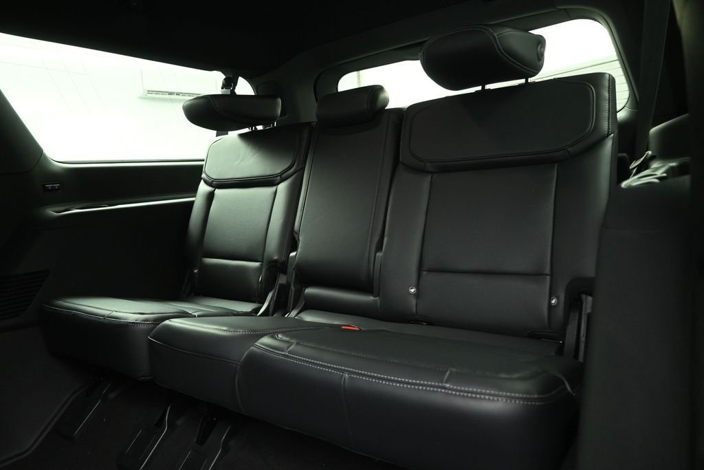 New 2026 Agate Black Metallic Ford Platinum image 22
