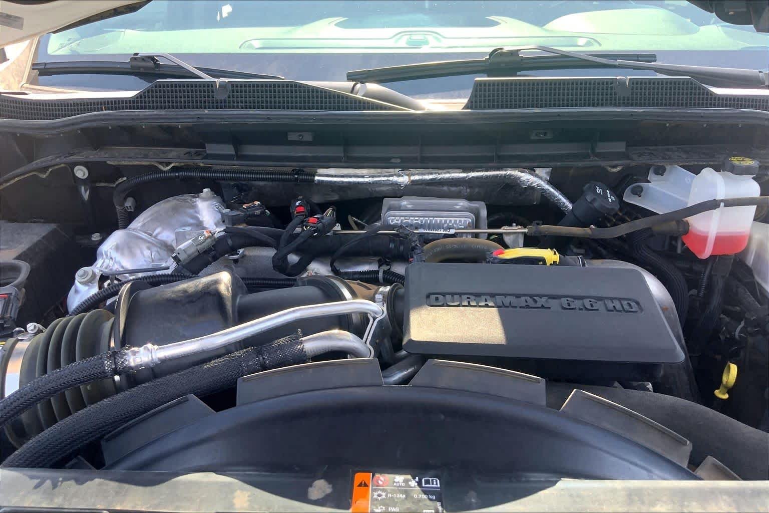 Used 2022 Summit White Chevrolet LT image 32