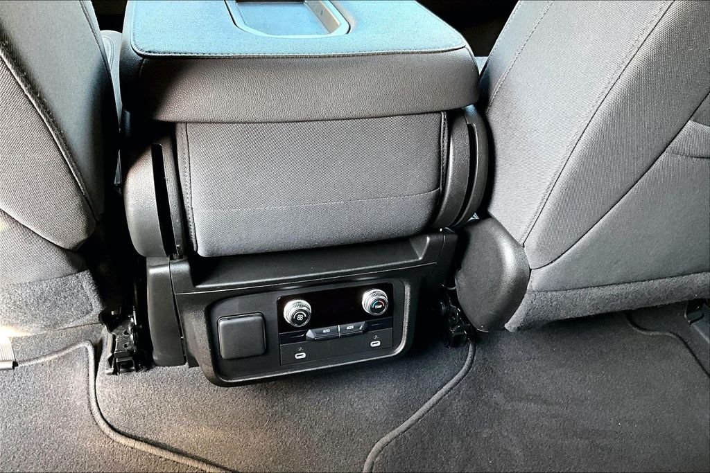 Used 2022 Black GMC SLE image 24
