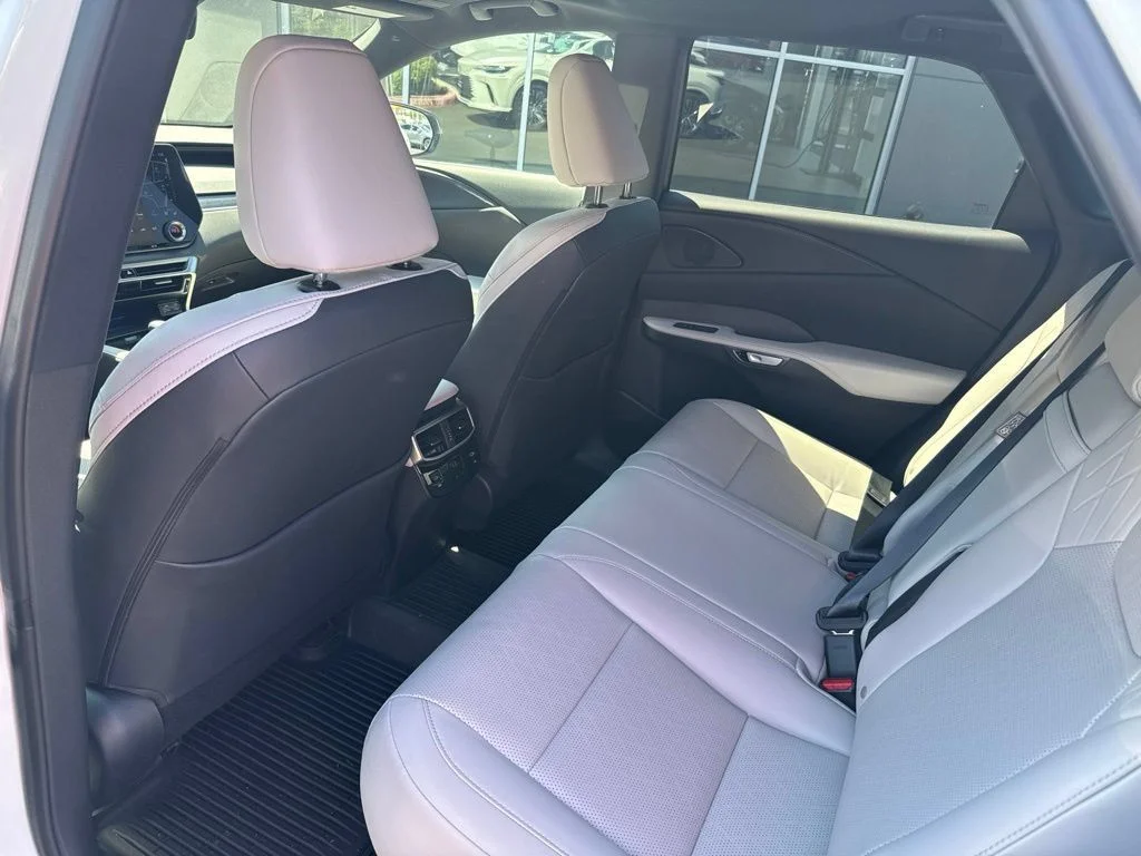 Certified Used 2025 White Lexus 350h Premium Plus image 6