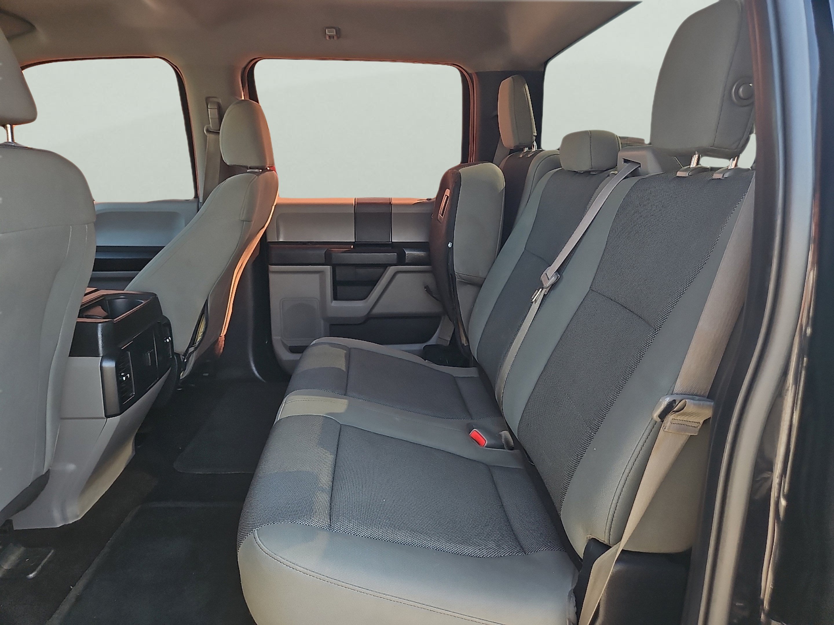 Used 2016 Shadow Black Ford XL image 8