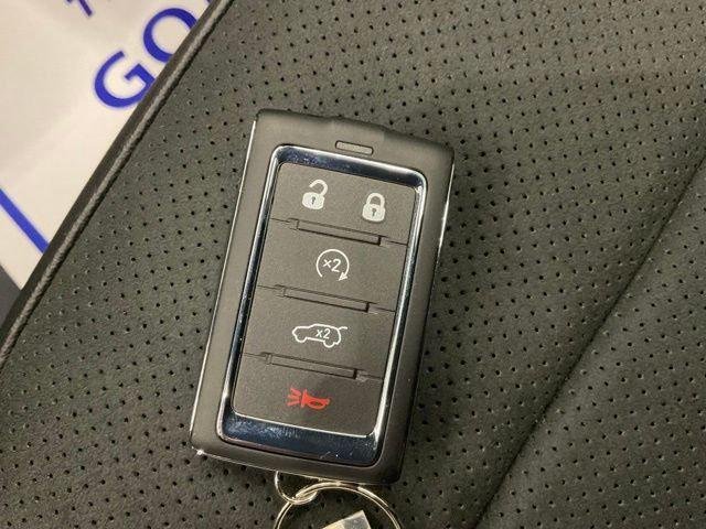 New 2024 Baltic Gray Metallic Clearcoat Jeep Trailhawk image 27