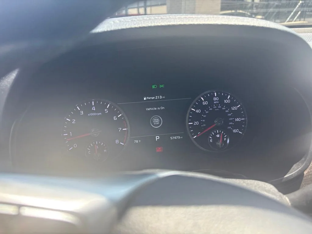 Used 2021 White Pearl Kia SX image 9