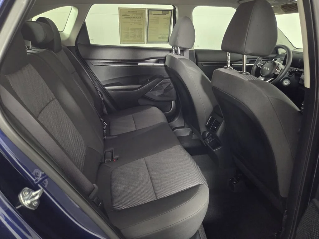 Used 2025 Dark Ocean Blue Kia LX image 30