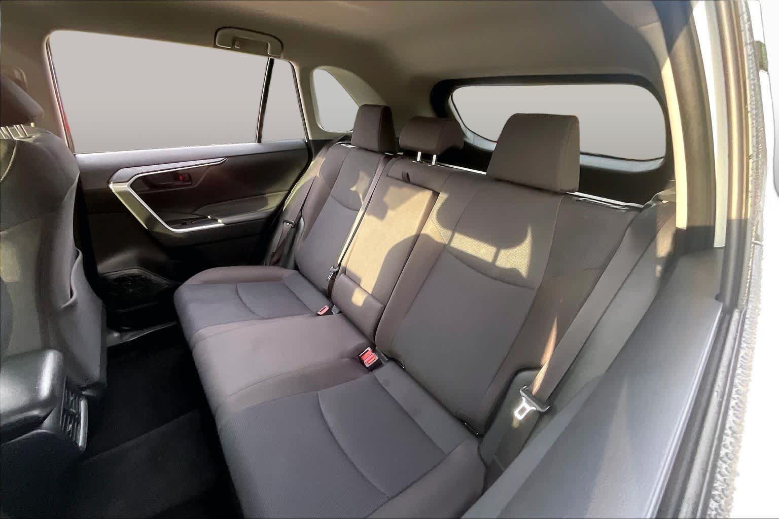 Used 2025 Ice Cap Toyota Hybrid LE image 20