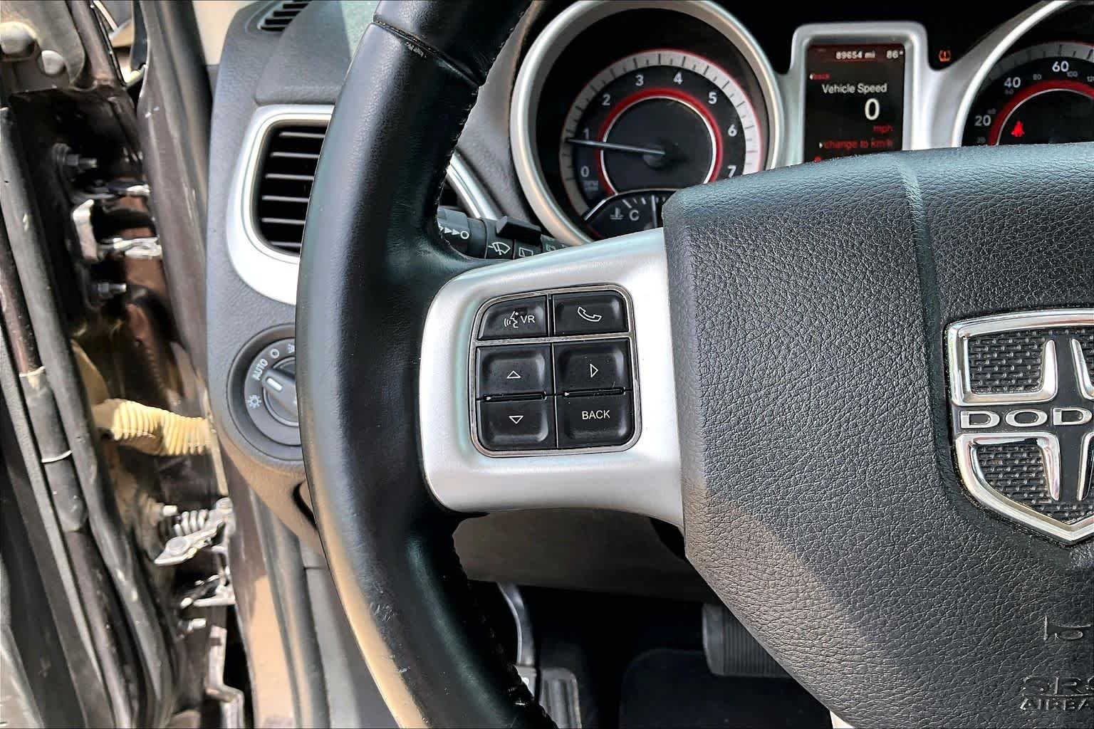 Used 2019 Granite Pearlcoat Dodge SE image 22