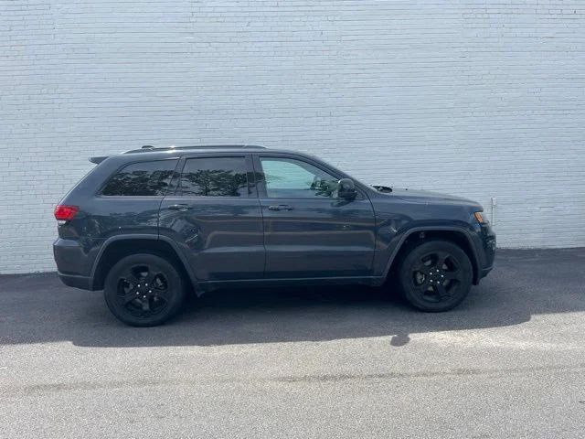 Used 2019 Bright White Clearcoat Jeep Limited image 2