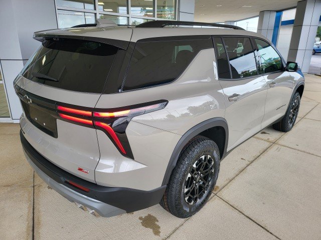 New 2027 Sandstone Gray Chevrolet Z71 image 4
