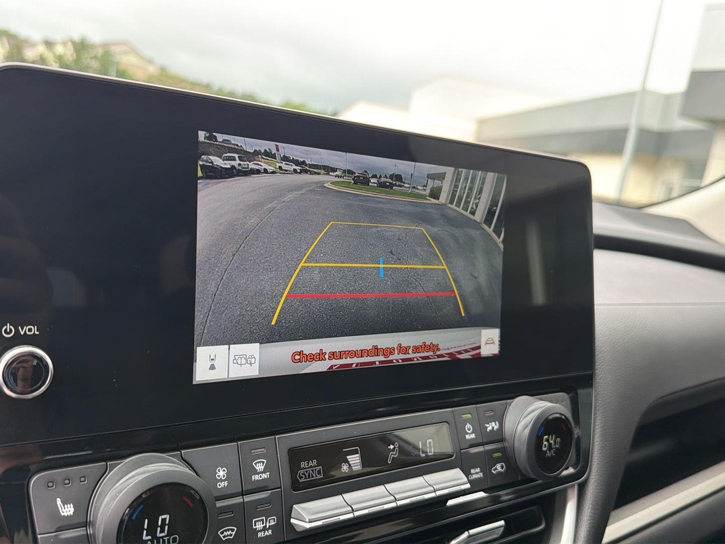 Used 2025 Wind Chill Pearl Toyota XLE image 25