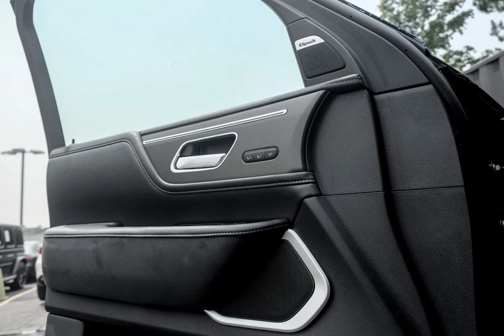 New 2027 BLACK OBSIDIAN INFINITI Luxe 4WD image 12