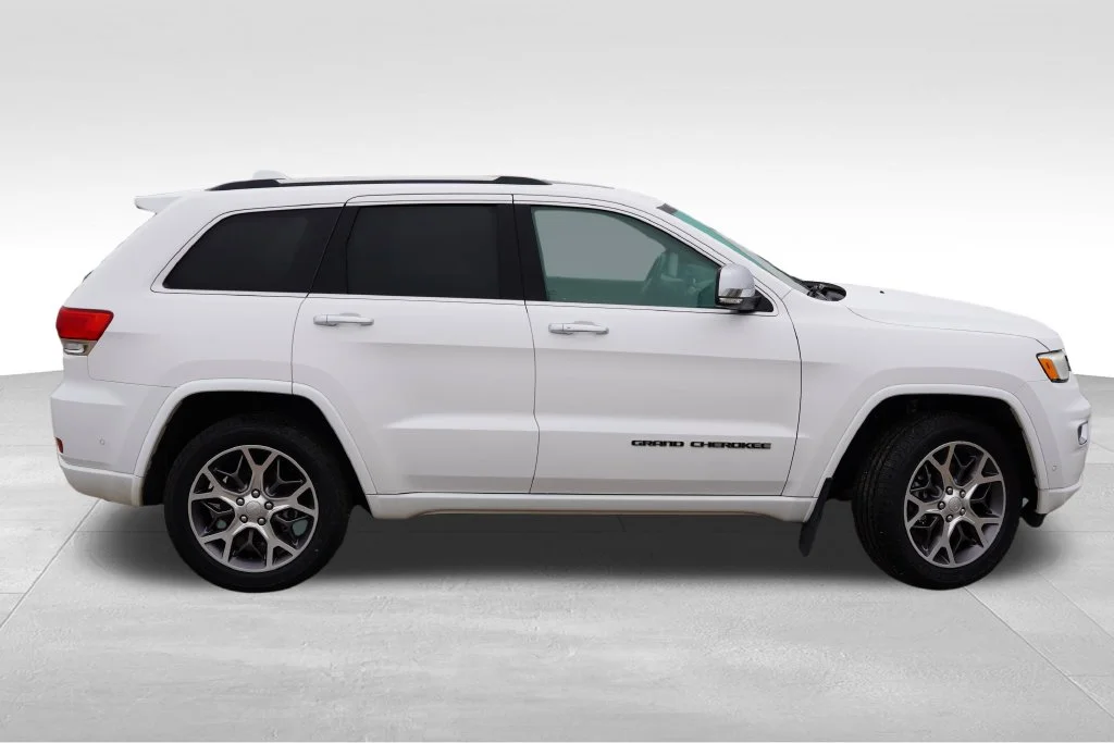 Certified Used 2021 White Jeep Overland image 3