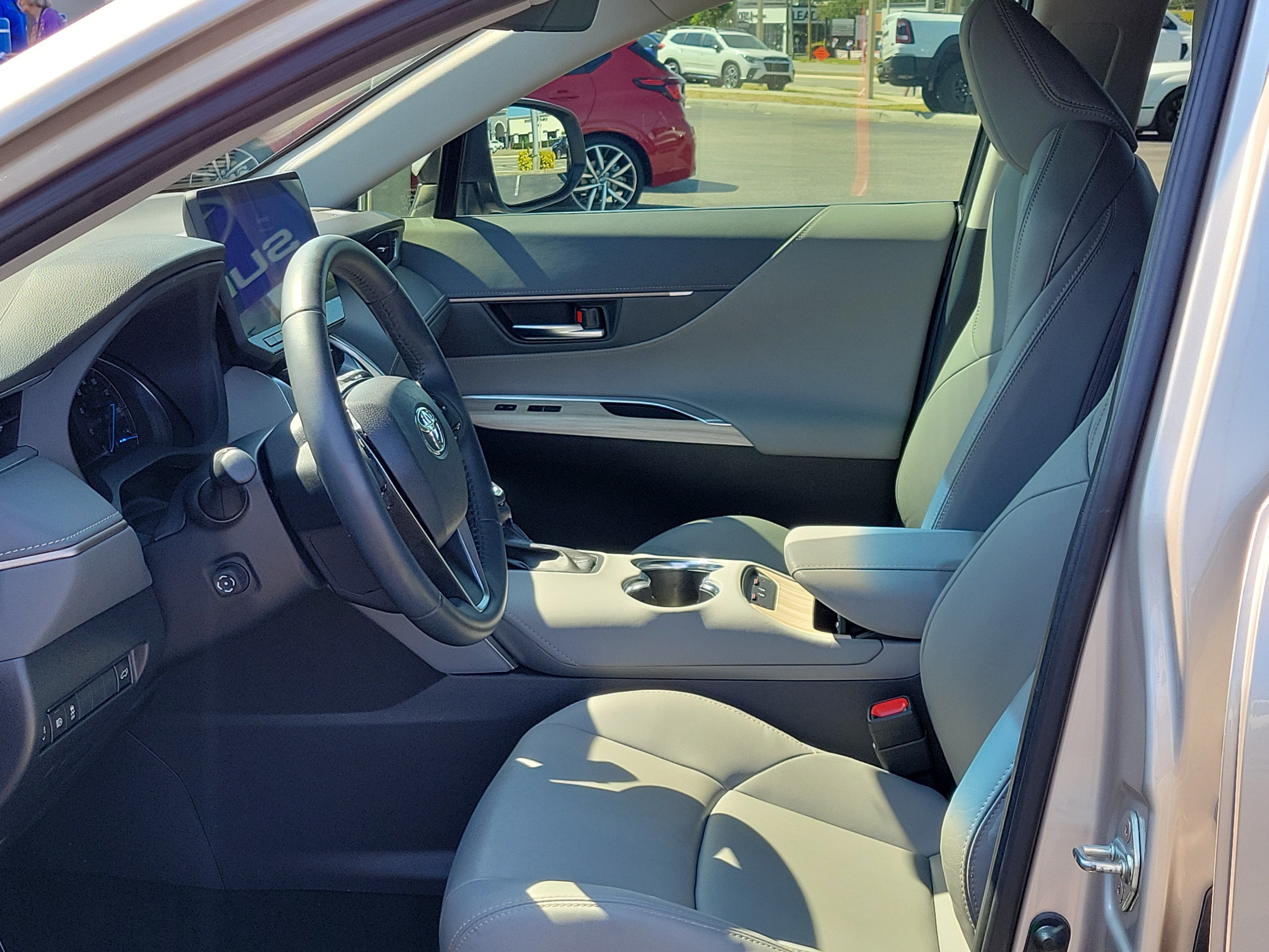 Used 2023 Champagne Toyota LE image 22