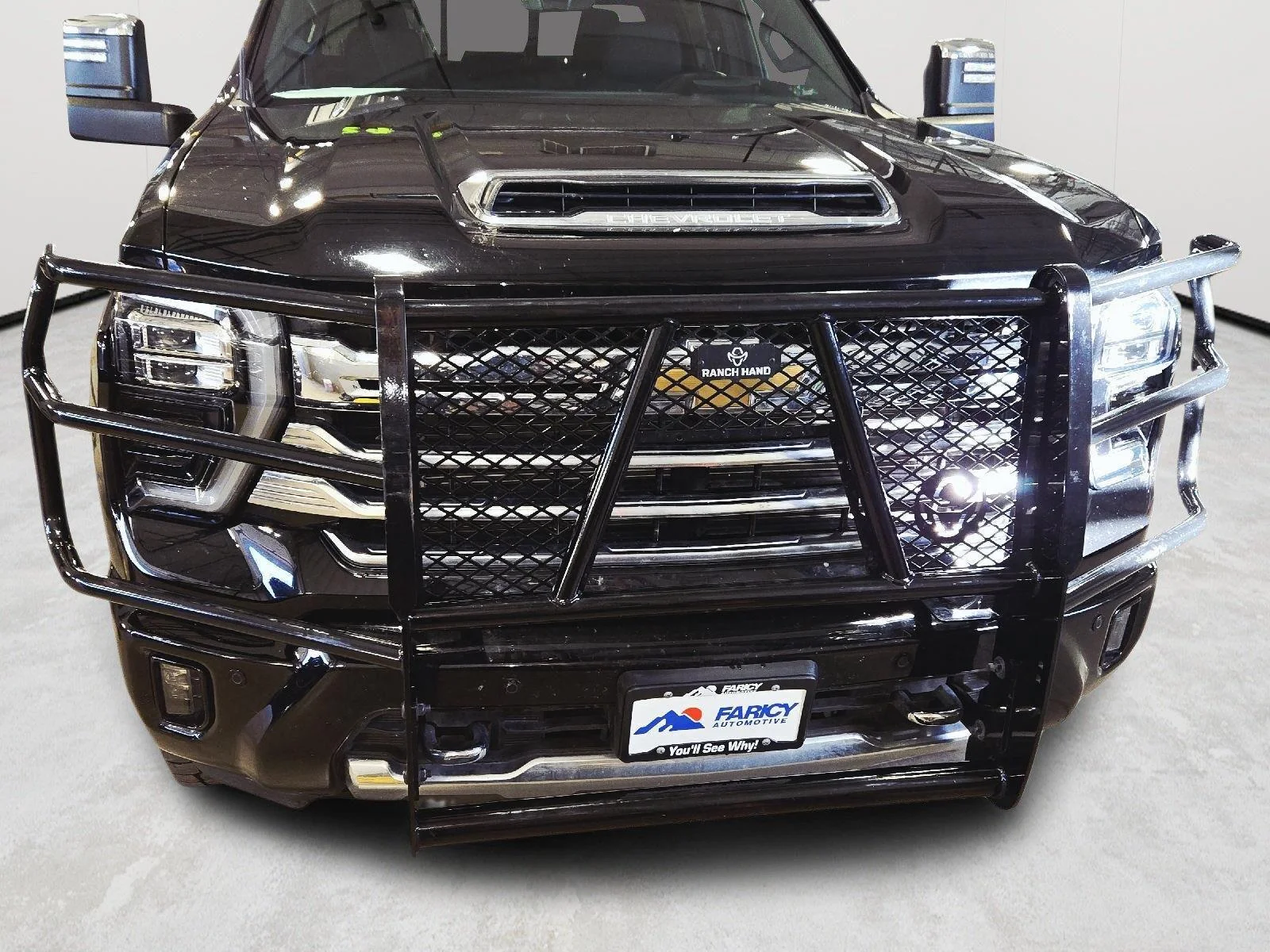 Used 2024 Black Chevrolet High Country image 10