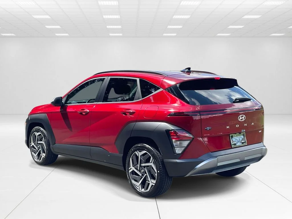Used 2026 Red Hyundai SEL Premium image 4