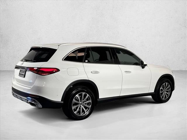 New 2026 Polar White Mercedes-Benz GLC 300 image 35