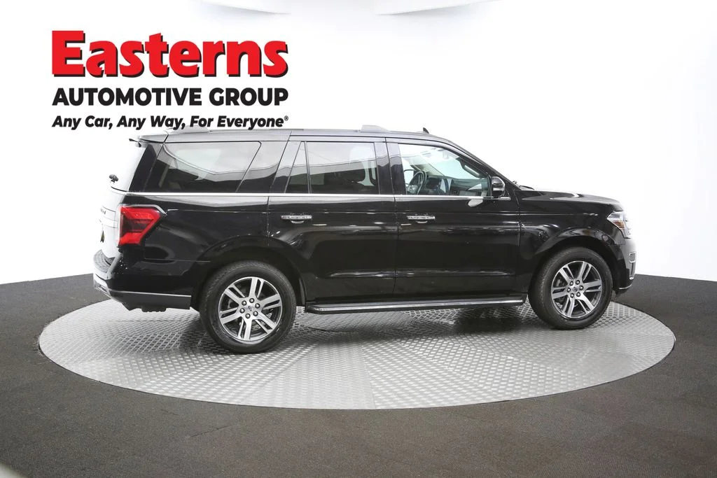 Used 2023 Black Ford Limited image 44