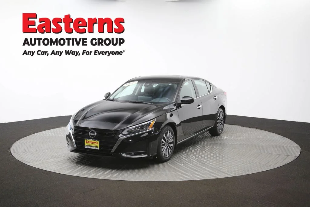 Used 2023 Black Nissan 2.5 SV image 56