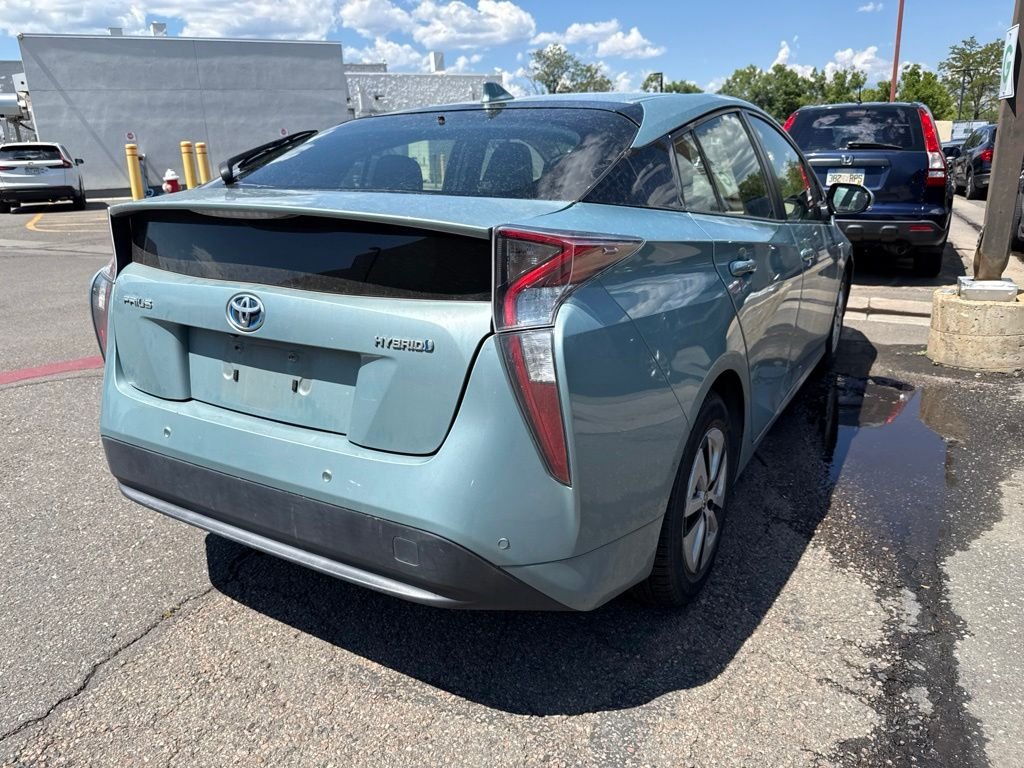 Used 2017 Pearl Toyota Two image 2