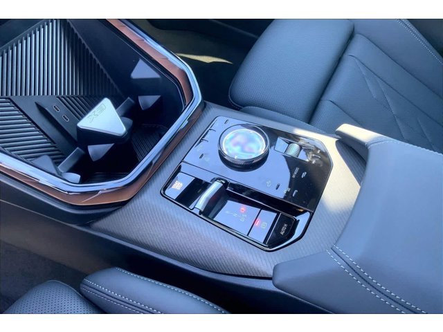 New 2026 Alpine White BMW 30 xDrive image 7