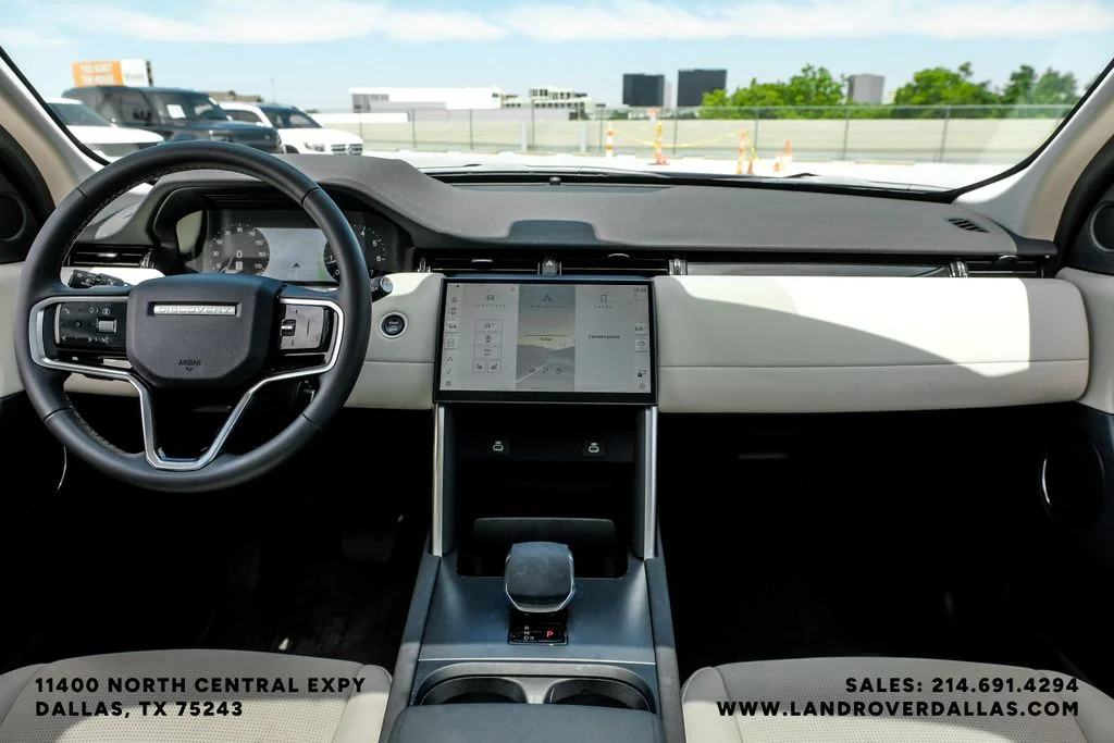 Used 2025 Black Land Rover S image 13